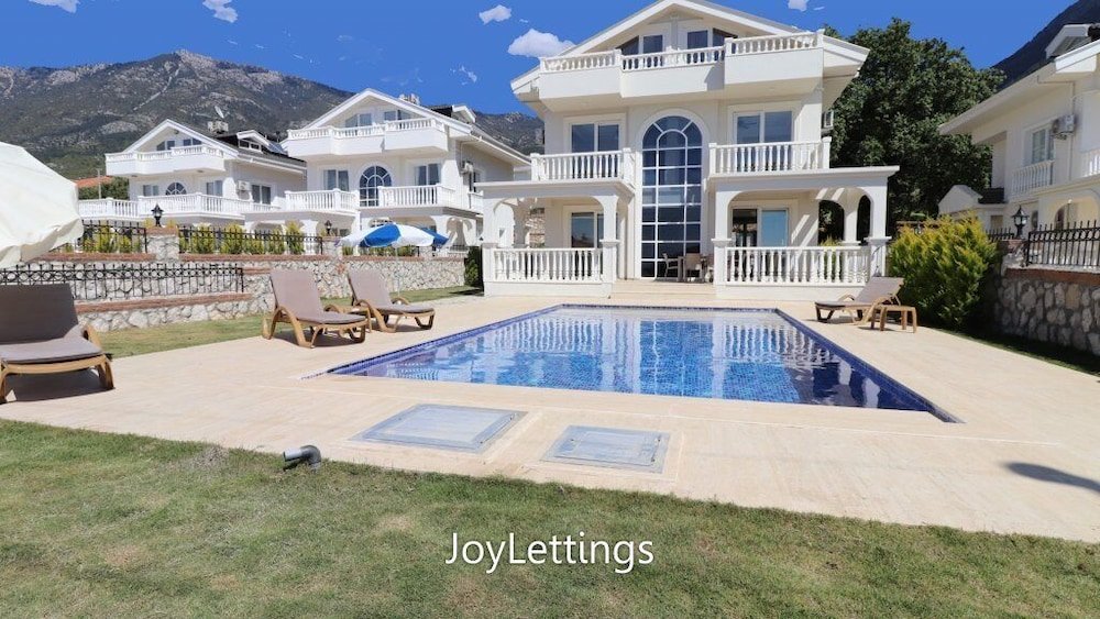 Фетхие: Villa BEY3 by JoyLettings