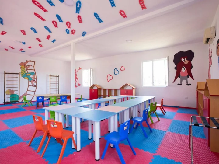 Айвалык: Corina Family Fun Club By Kispet Hm