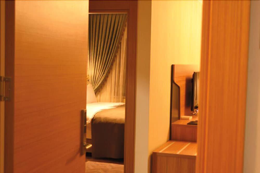 Ak Life Hotel & Suit — фото 1