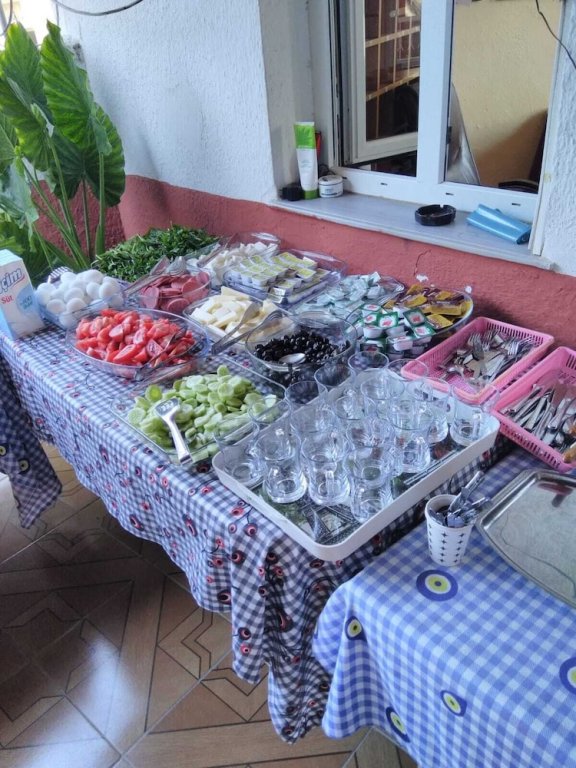Зейтинбели: Kucuk Aile Pansiyonu