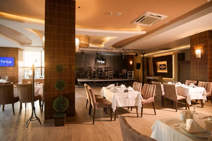 Караман: Grand Hotel And Convention Centre Karaman