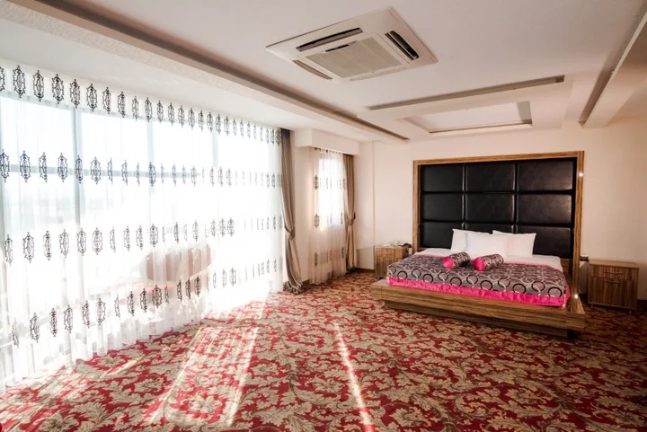 Караман: Grand Hotel And Convention Centre Karaman