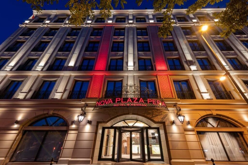 Стамбул: Nova Plaza Pera