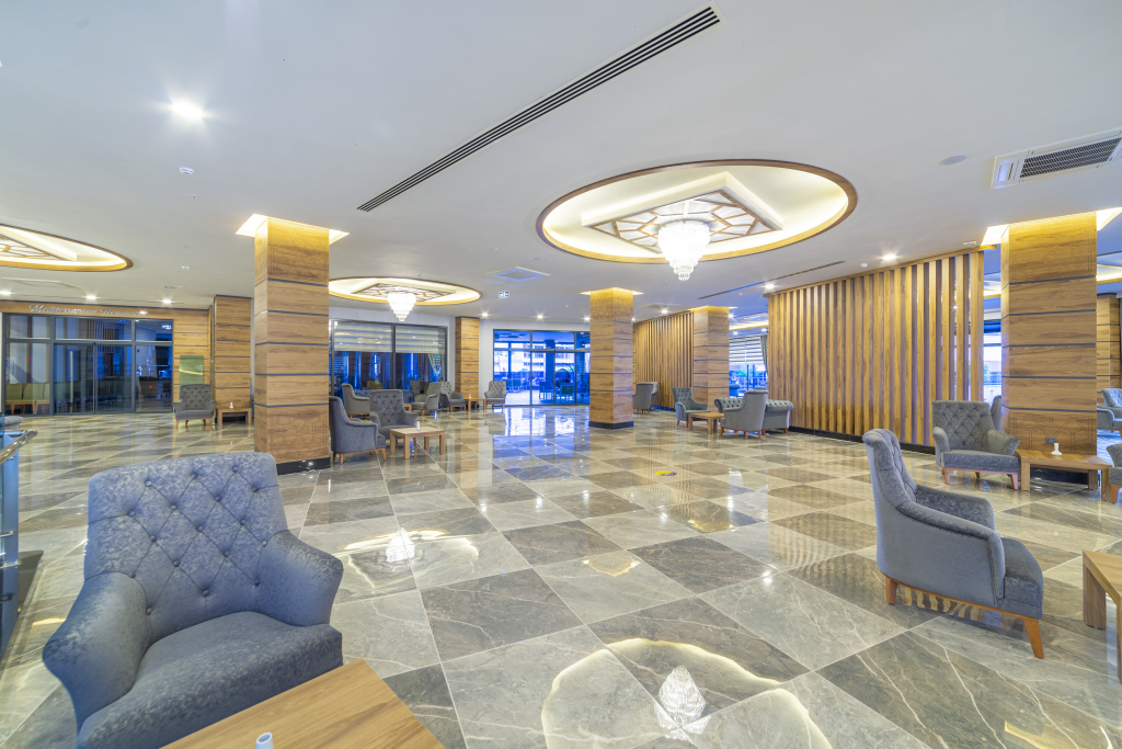 Аланья: Lonicera Premium