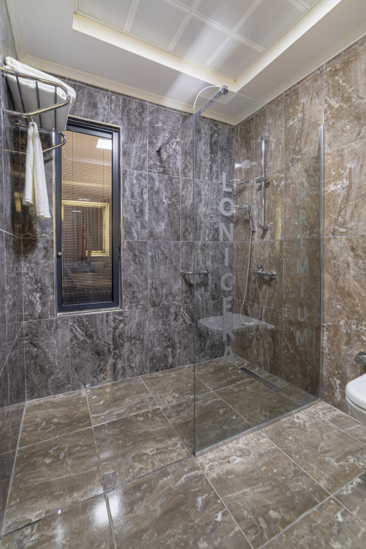 Аланья: Lonicera Premium