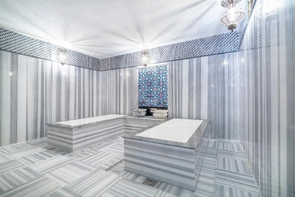 Аланья: Lonicera Premium