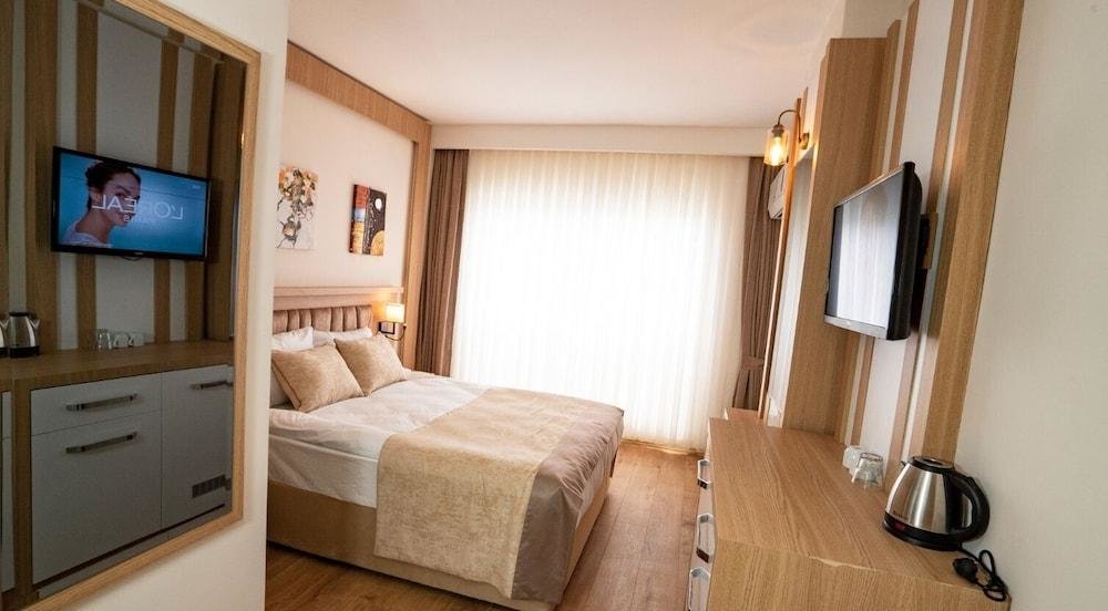 Анталья: Lara Garden Hotel