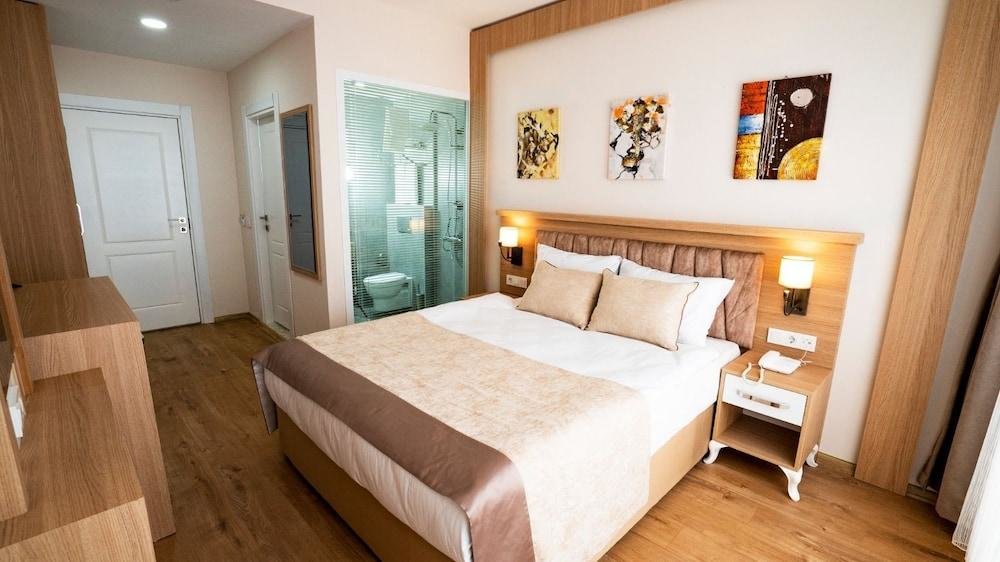 Анталья: Lara Garden Hotel