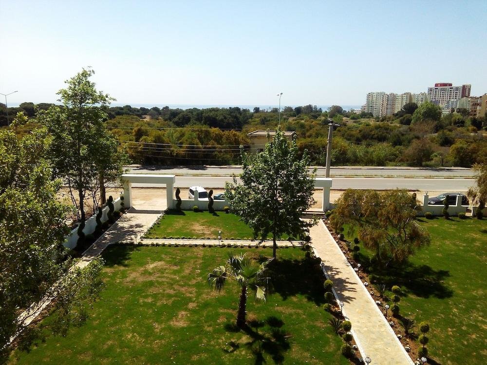 Анталья: Lara Garden Hotel