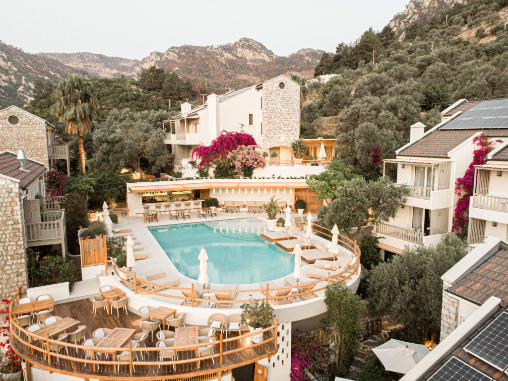 Турунч: Отель Pilos Suites