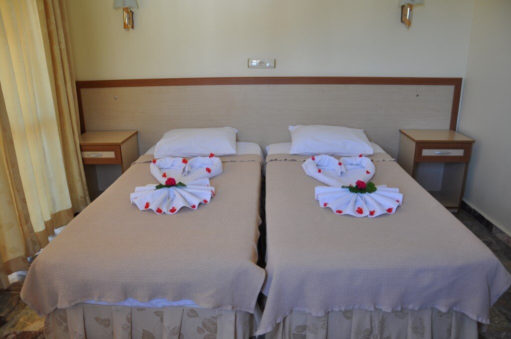 Мармарис: Celi̇k Apart Hotel