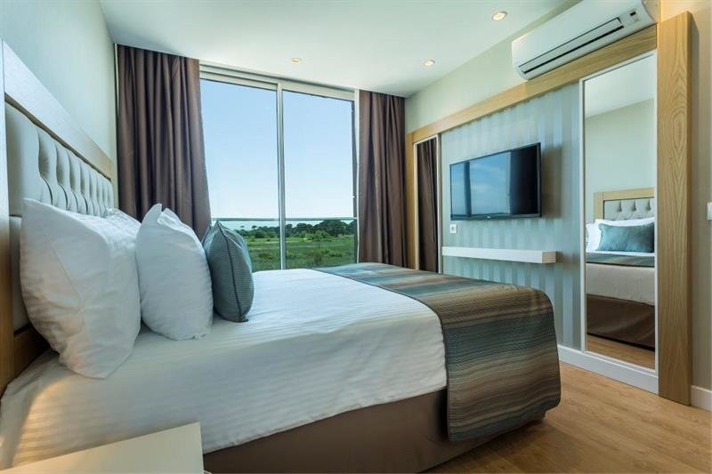 Аксу: Aska River Suites