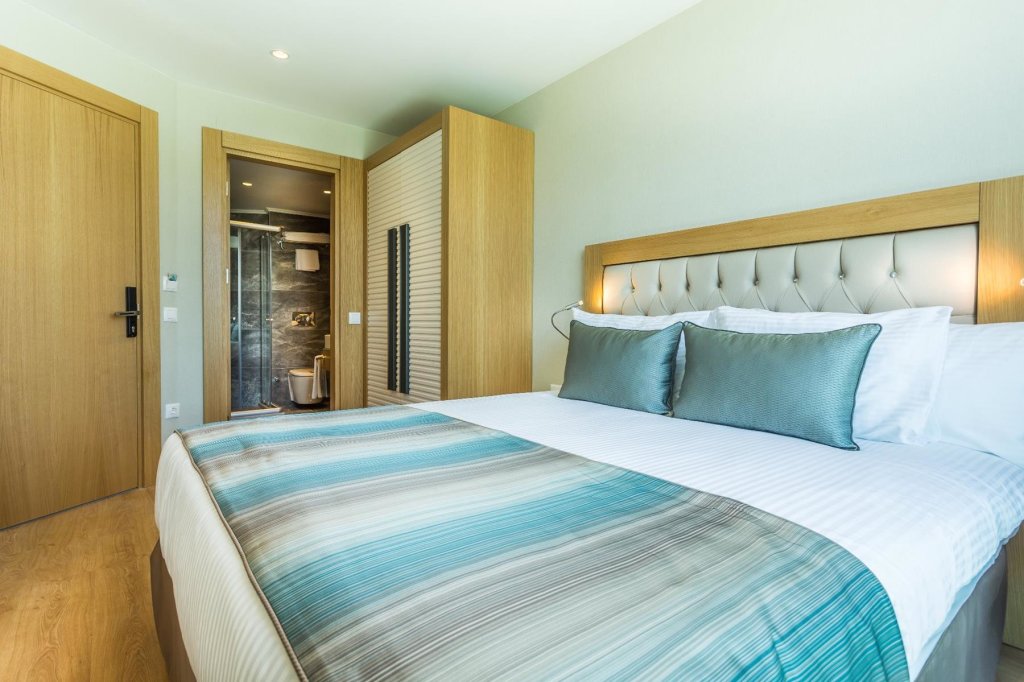 Аксу: Aska River Suites
