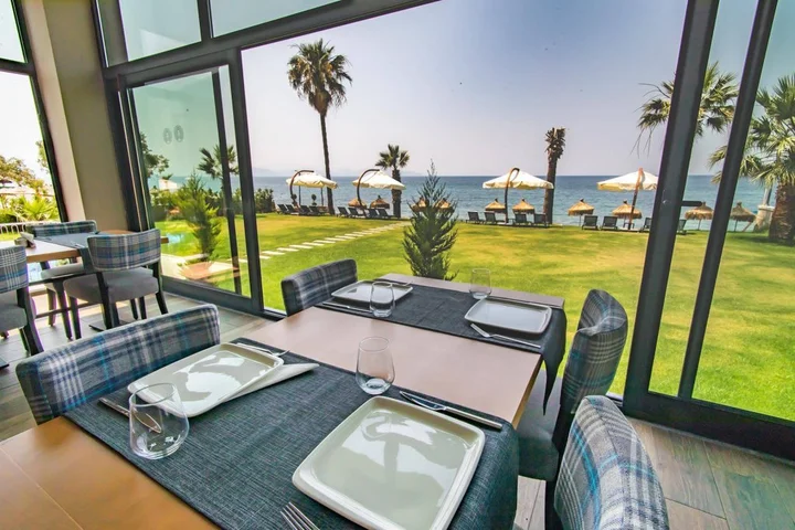 Гюзельчамлы: Maia Luxury Beach Hotel & Spa