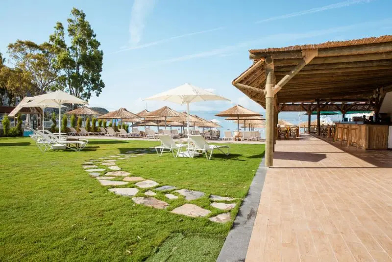 Тургутрейс: Club Mavi Hotel&Suites