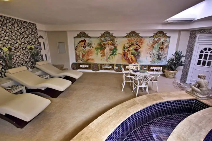 carousel image 5