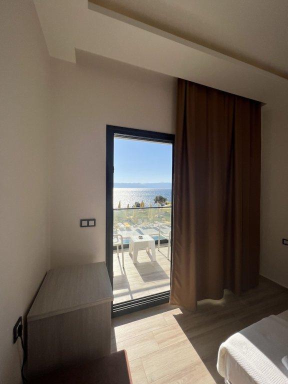 Чешме: Life Point Boutique Hotel