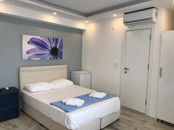 Бозджаада: Tenes Otel