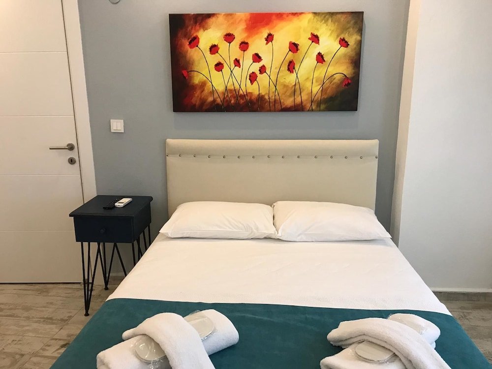 Бозджаада: Tenes Otel