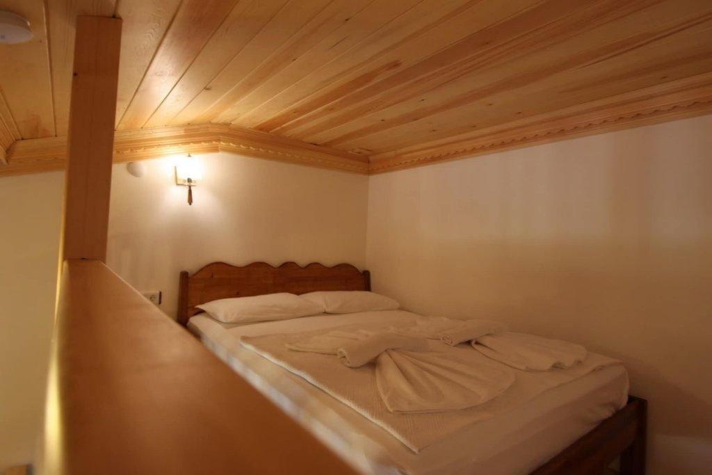 Датча: Elly's Home