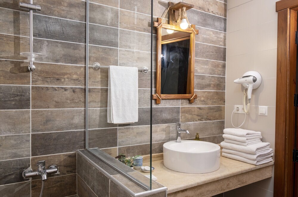 Зейтинликой: Salkım Butik Otel