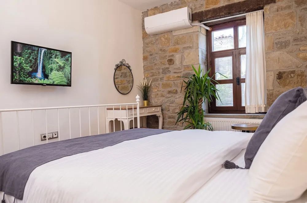 Зейтинликой: Salkım Butik Otel