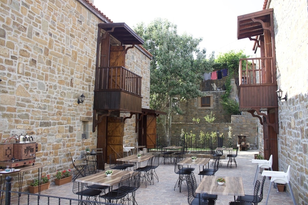 Зейтинликой: Salkım Butik Otel