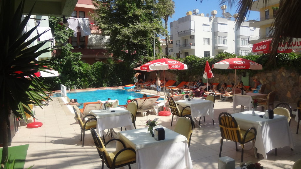 Аланья: Cleopatra Icaria Apart Hotel