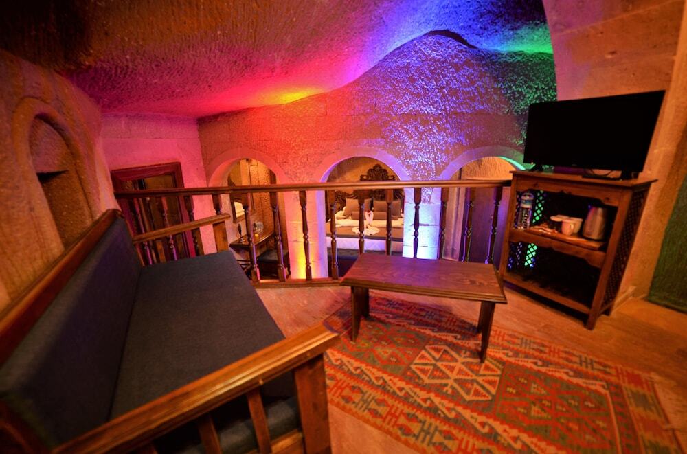 Ургуп: Mnr Cave Cappadoci̇a