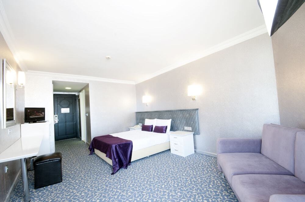 Мармарис: Luna Beach Hotel & Spa