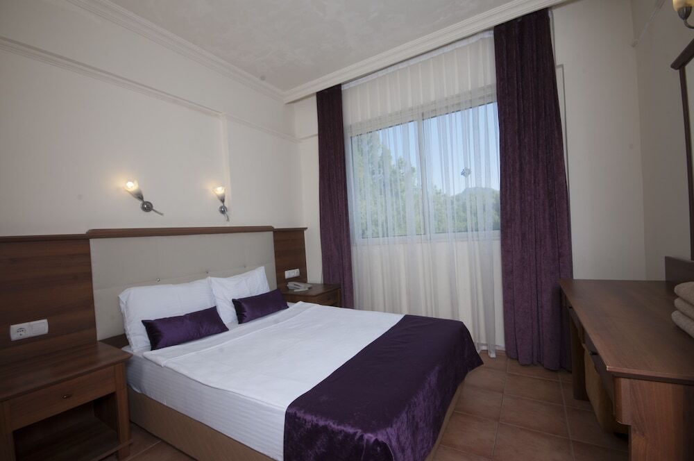 Мармарис: Luna Beach Hotel & Spa