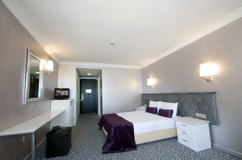 Мармарис: Luna Beach Hotel & Spa
