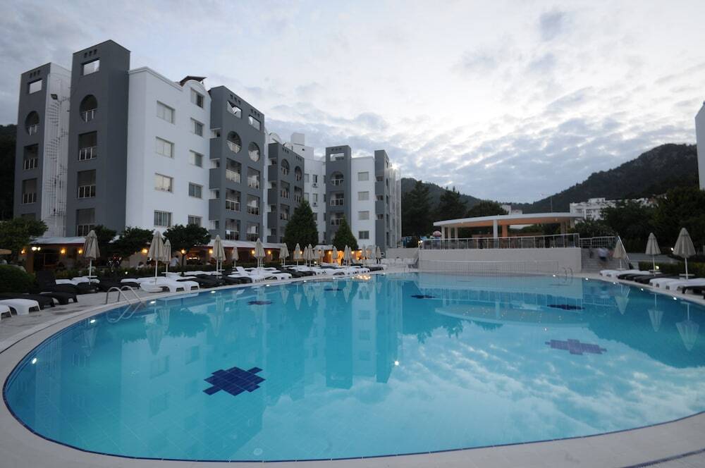 Мармарис: Luna Beach Hotel & Spa