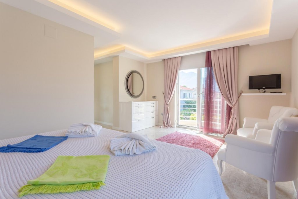 Дальян: Villa Nirvana Large Private Pool A C Wifi Car Not Required Eco-friendly - 2832