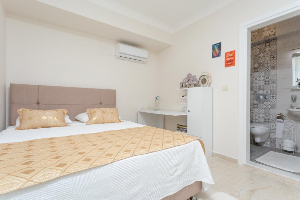 Дальян: Villa Mina Large Private Pool A C Wifi Car Not Required Eco-friendly - 2834