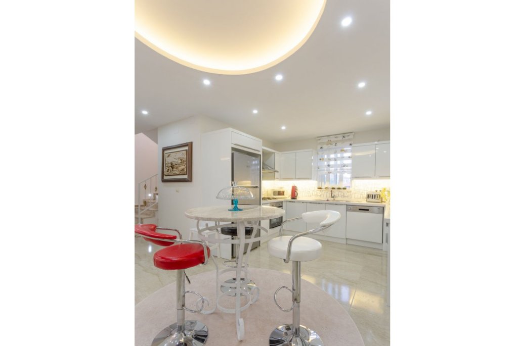 Дальян: Villa Mina Large Private Pool A C Wifi Car Not Required Eco-friendly - 2834