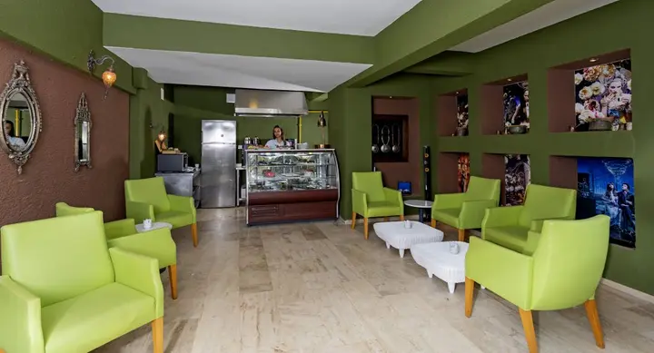 Акьярлар: Charm Beach Hotel