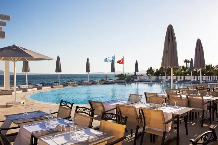 Акьярлар: Charm Beach Hotel
