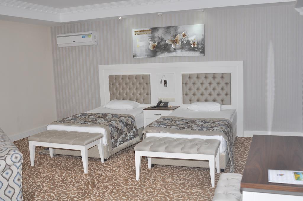 Чамьюва: Simena Holiday Village