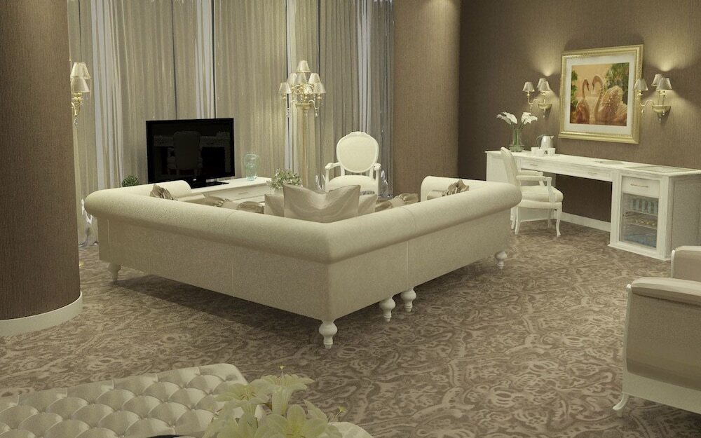 Стамбул: RAMMS Hotel