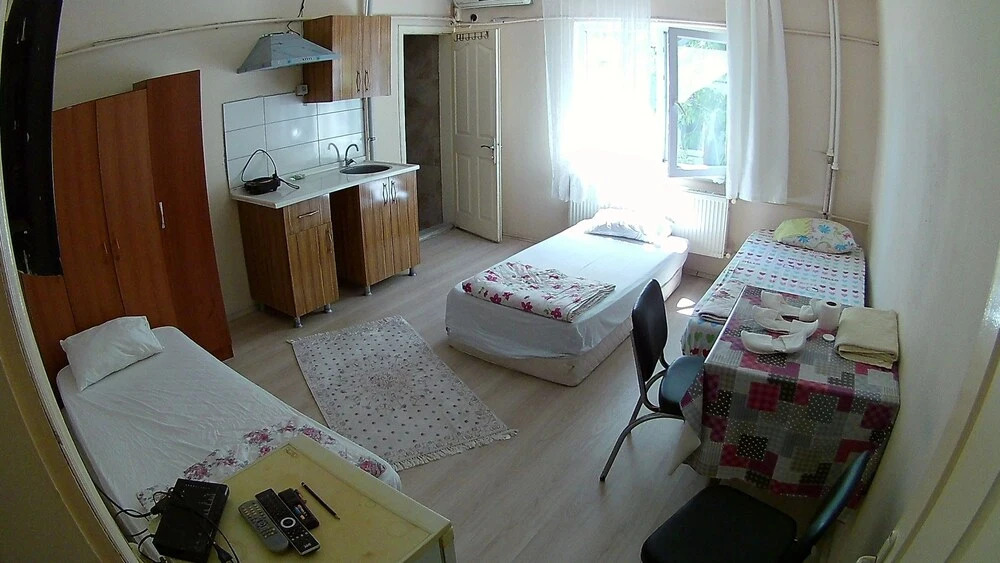 Чешмели: Deniz Apart Otel