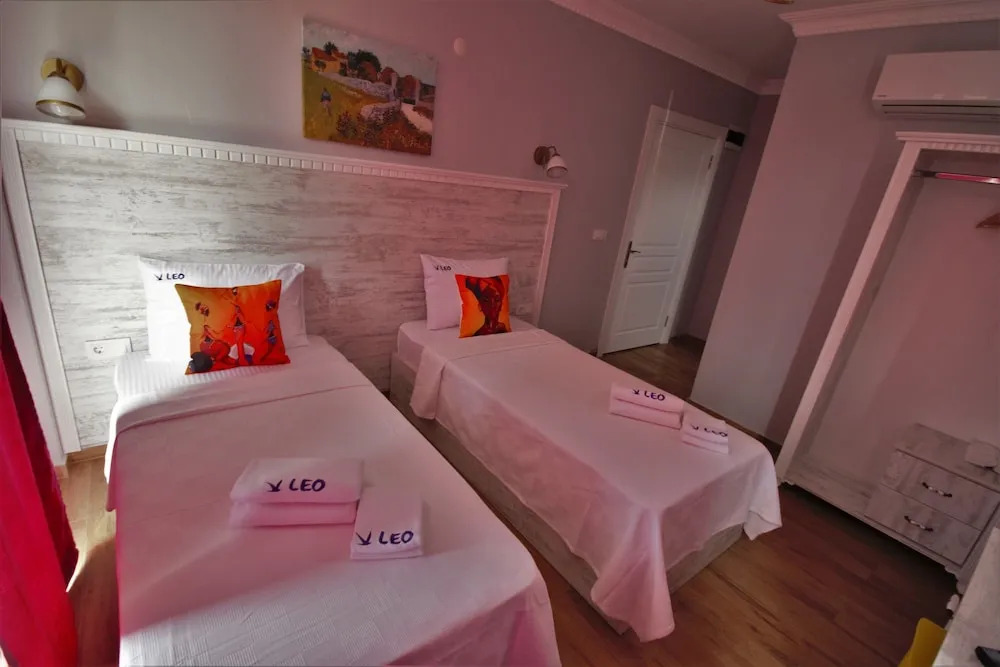 Айвалык: Hotel Cunda Leo