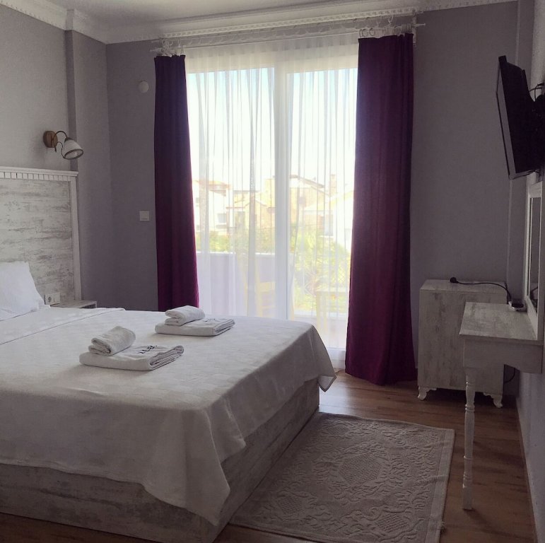 Айвалык: Hotel Cunda Leo