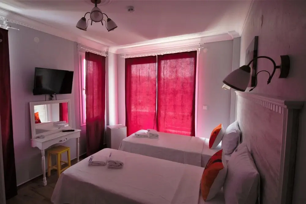 Айвалык: Hotel Cunda Leo