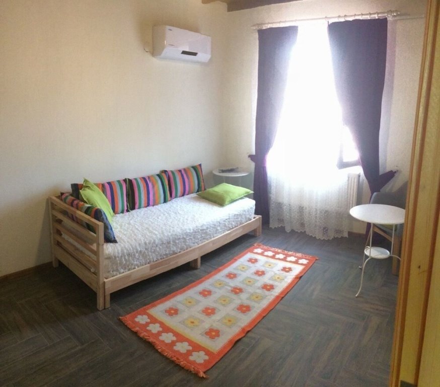 Зейтинликой: Tas Suite Konukevi