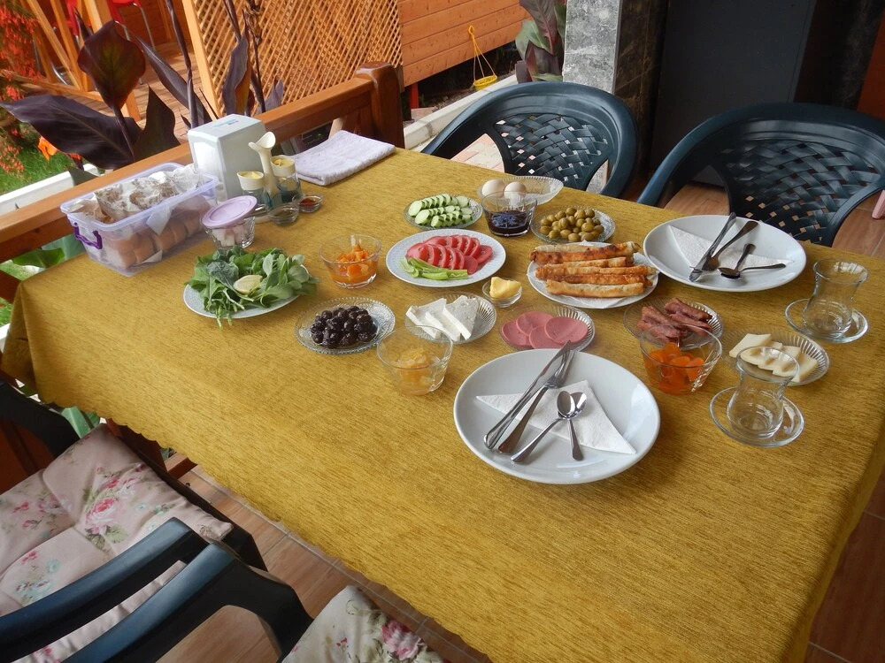 Чиралы: Kocakaya Pansiyon & Bungalow