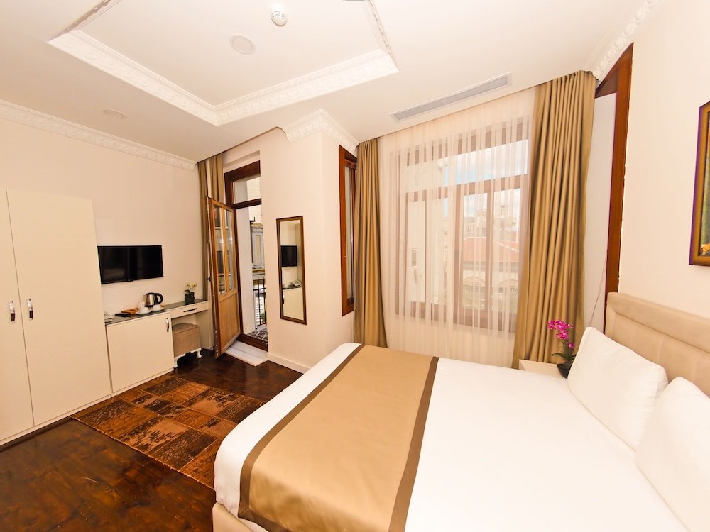 Стамбул: Nusret Bey Hotel