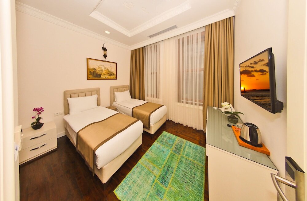 Стамбул: Nusret Bey Hotel