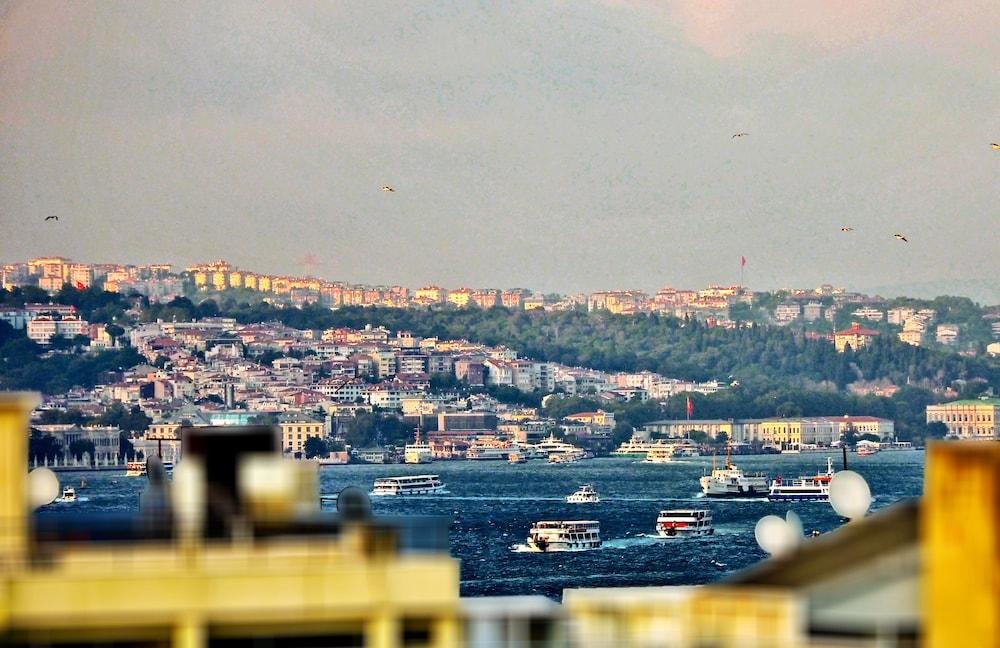 Стамбул: Nusret Bey Hotel