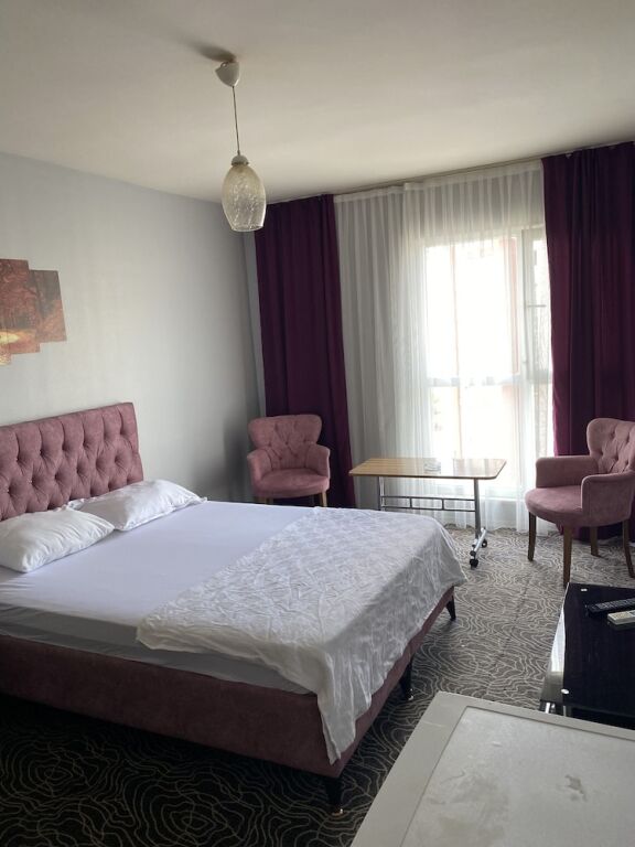 Стамбул: Pin Suites